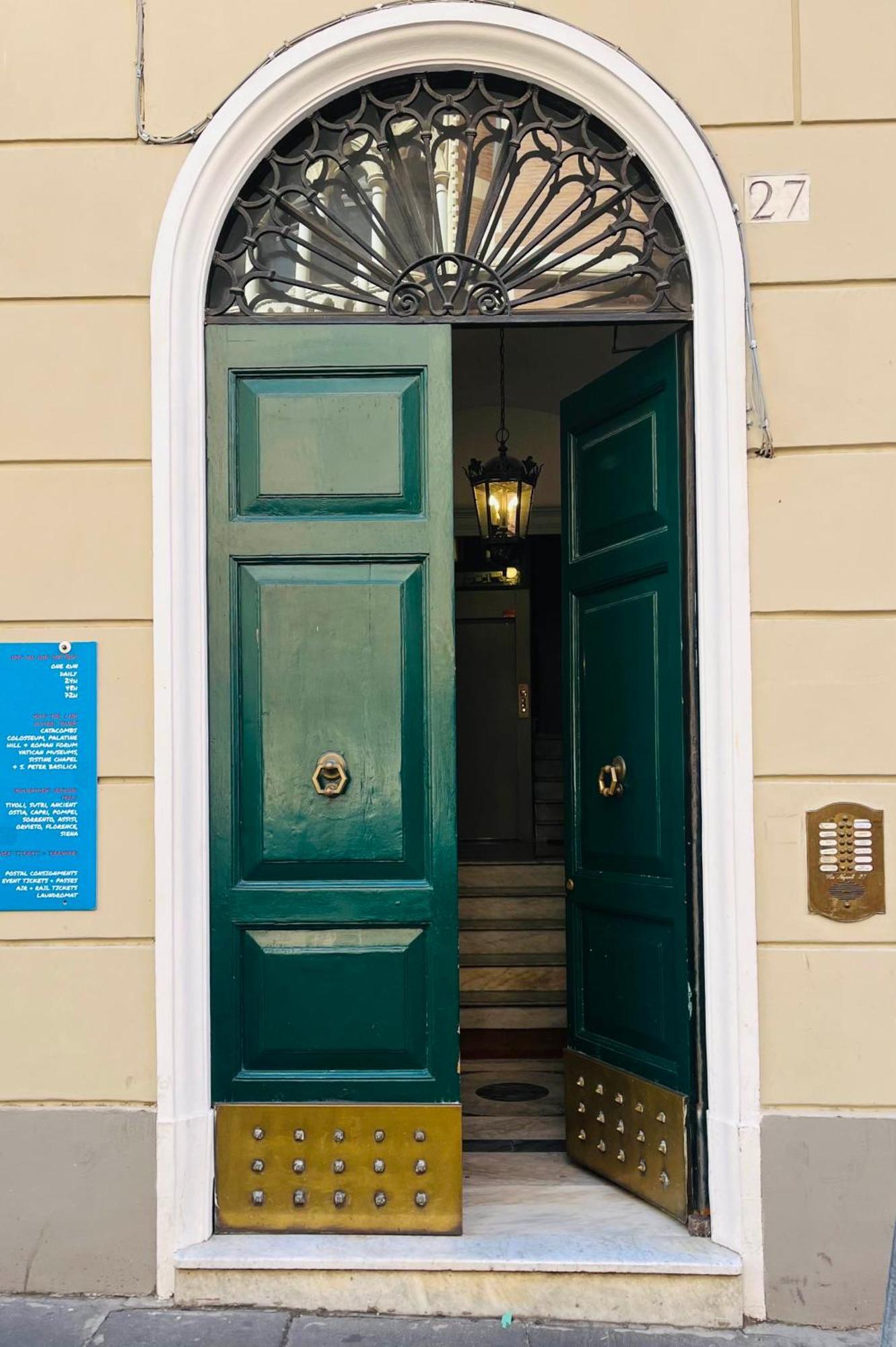 Via Napoli Apartments Rom Eksteriør billede